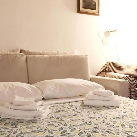 Cozy Apartment Near Train Station Firenze Eksteriør billede