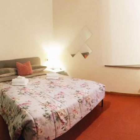 Cozy Apartment Near Train Station Firenze Eksteriør billede