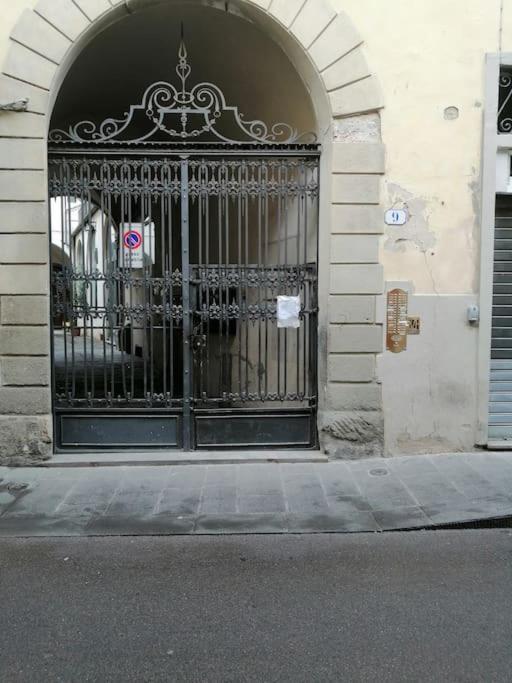 Cozy Apartment Near Train Station Firenze Eksteriør billede