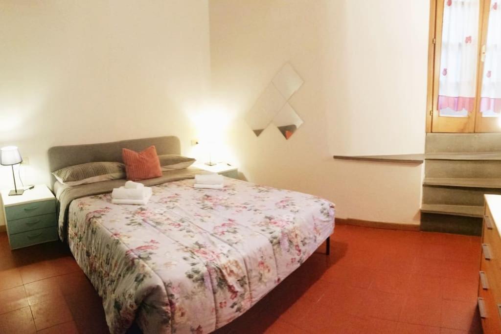 Cozy Apartment Near Train Station Firenze Eksteriør billede
